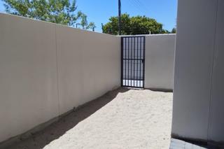 1 Bedroom Property for Sale in Table View Western Cape